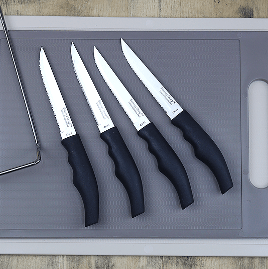 Set of 4 Forever Sharp Steak Knives